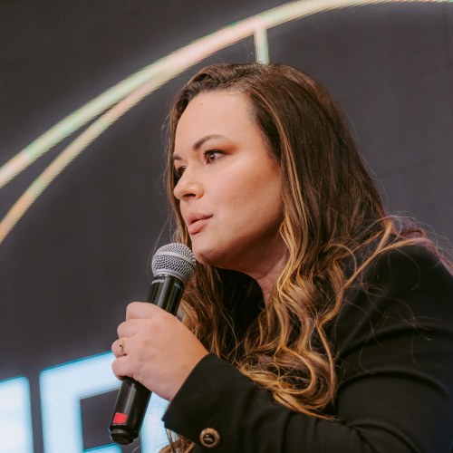 Dra. Carla Aid