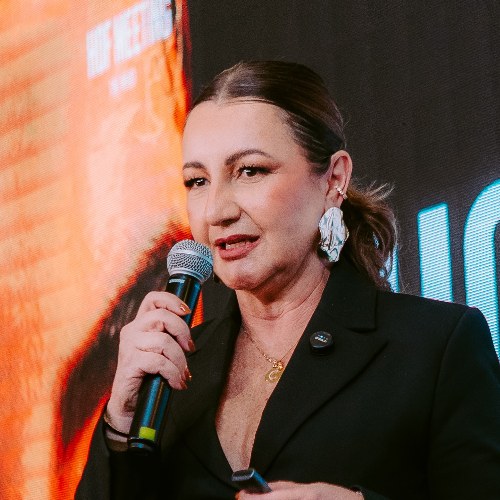Dra. Claudia Velasco